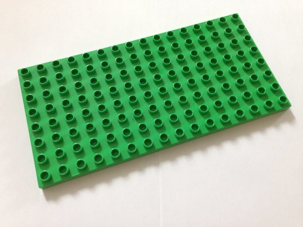 Lego Duplo Bauplatte 8x16 hell-grün